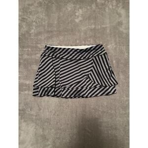 Athleta Swagger Fly By Tennis Skort Skirt Small Gray Stripe Golf Athleisure
